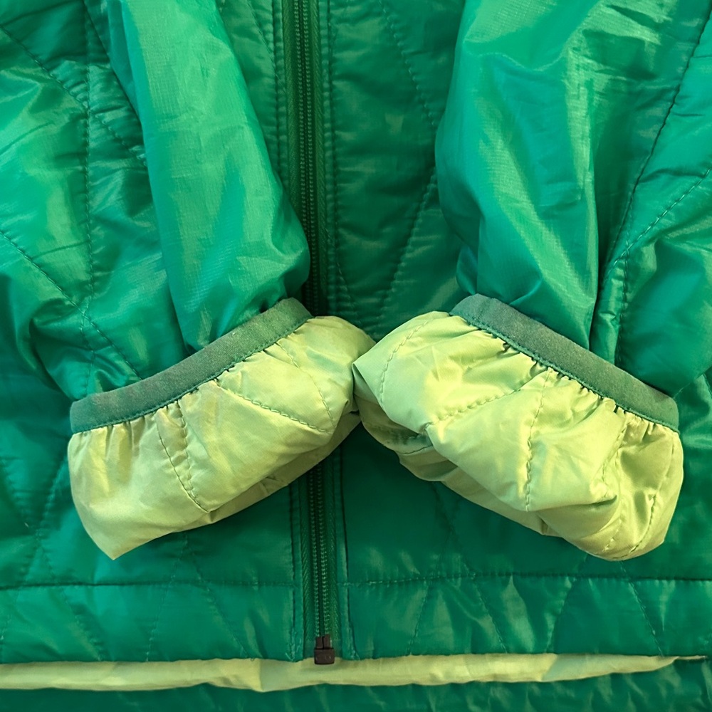 Patagonia Green Puffer Jacket - Picture 4 of 5